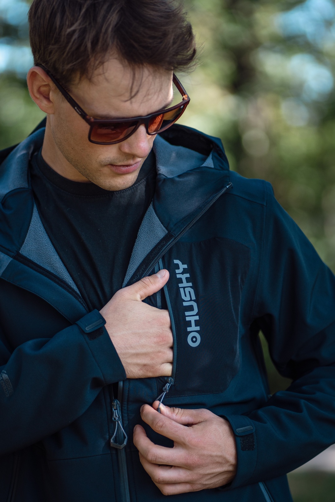 Husky  Samai M black, M Pánska softshell bunda